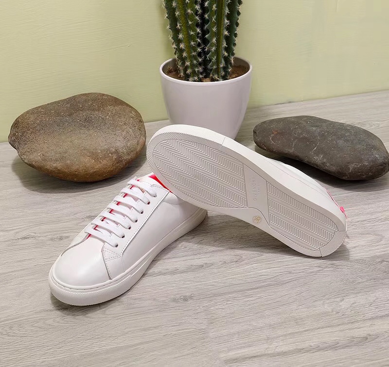 lv  【size34-40】GⅣENCHY 专柜最新色 angellba市面最高版本 原版一比一复刻鞋