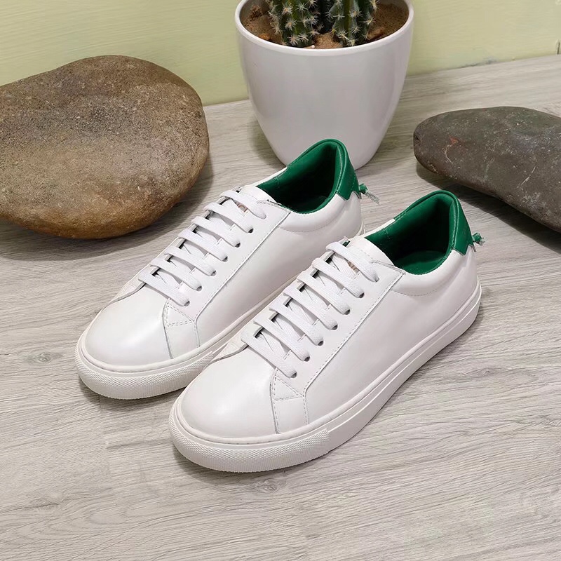 lv  【size34-40】GⅣENCHY 专柜最新色 angellba市面最高版本 原版一比一复刻鞋