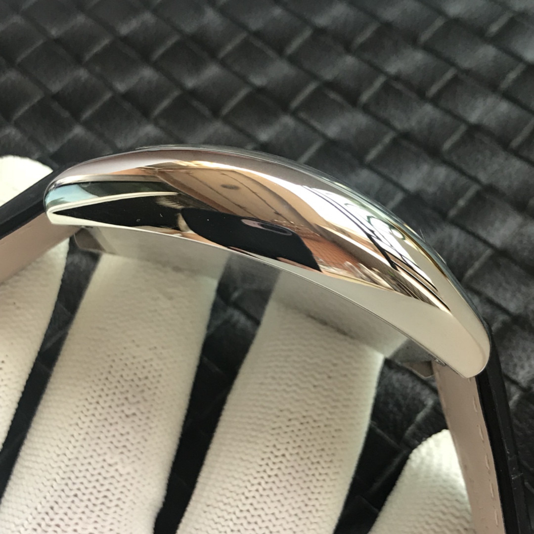 ¥牛0 鳄鱼0 A1工厂最新力作 FM法兰克穆勒??Franck Muller Casablanca系列 8880 B SC DT自动机械腕表