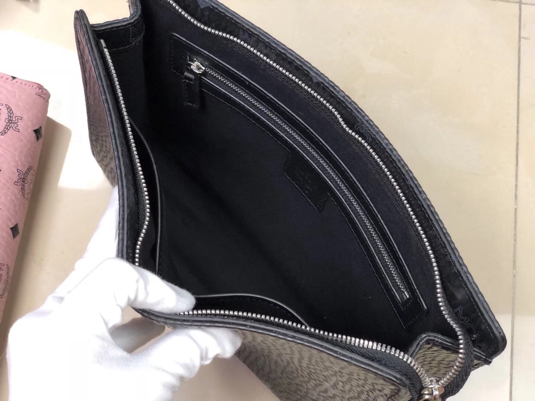mcm编码：1035️?「MCM」?原单Original系列手拿包