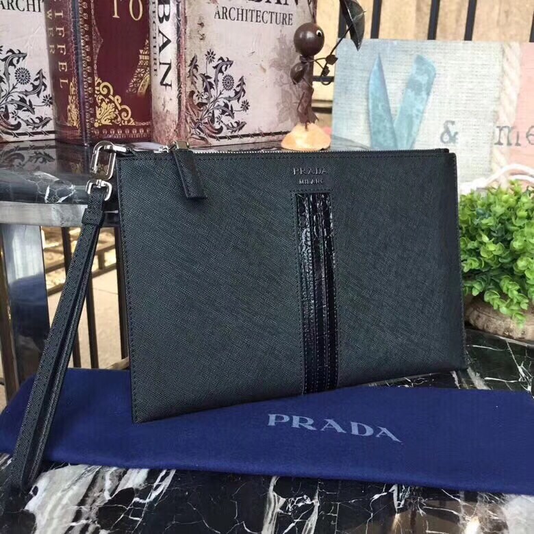 普拉达?P家限量版最新款