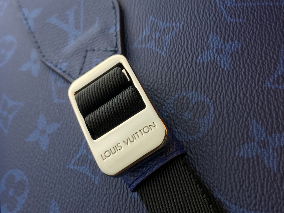 Shop Louis Vuitton TAURILLON 2022 SS Pocket Organizer (M69044) by