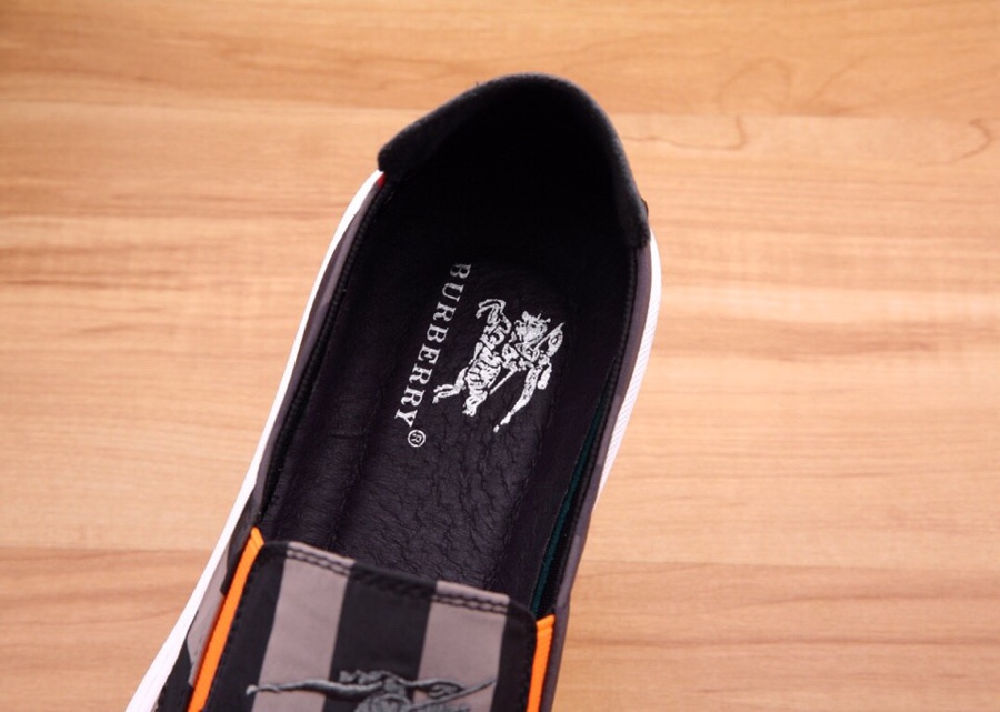 lv补单到货 高质量 真材实料 强力推荐    巴宝莉 真材实料 冰丝布舒适型休闲鞋