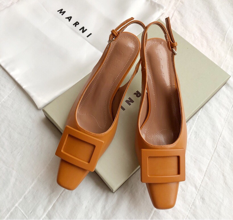 lv  【Marni•玛尼】方扣中跟后空单鞋