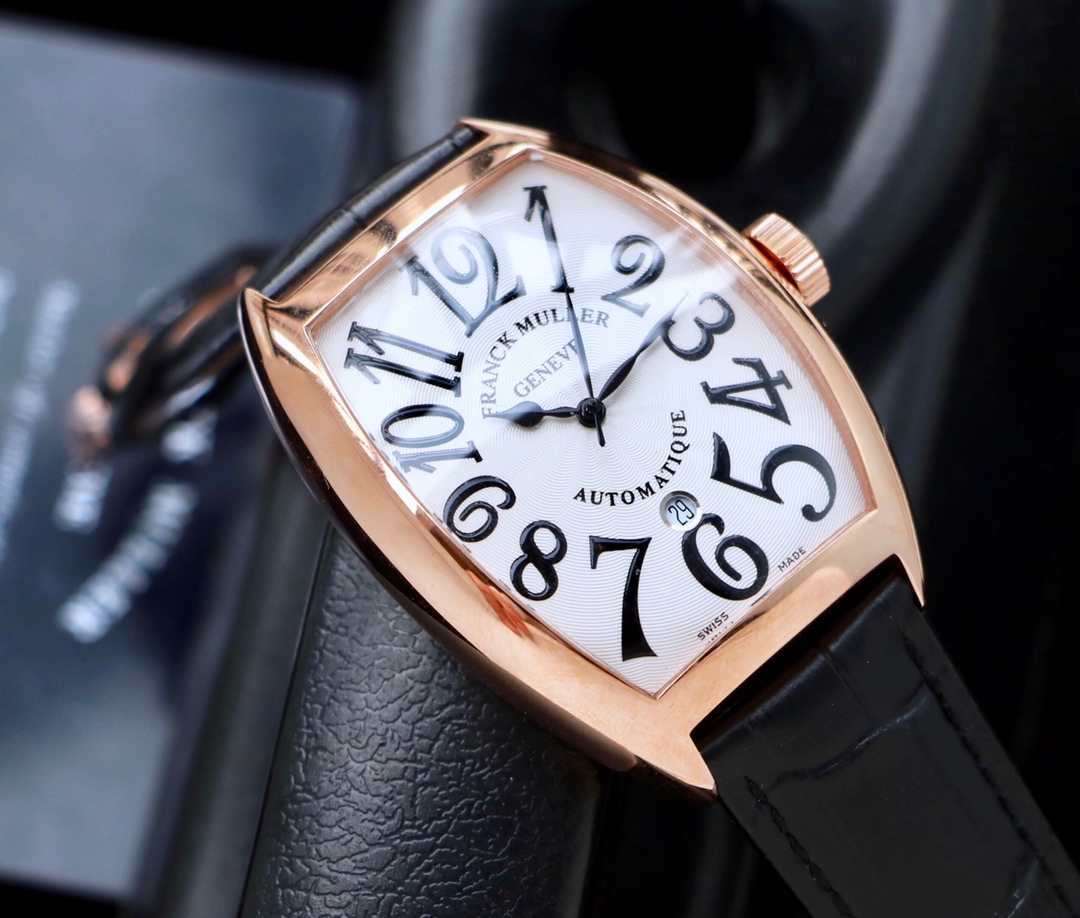 ?法兰克穆勒-Franck Muller?48*13mm?搭载全自动机械?独特复古的酒桶壳身设计?就像美式嘻皮士的皮衣?敢梦想 享自由?真牛皮表带或精钢表带可选‼️请认准YQ出品