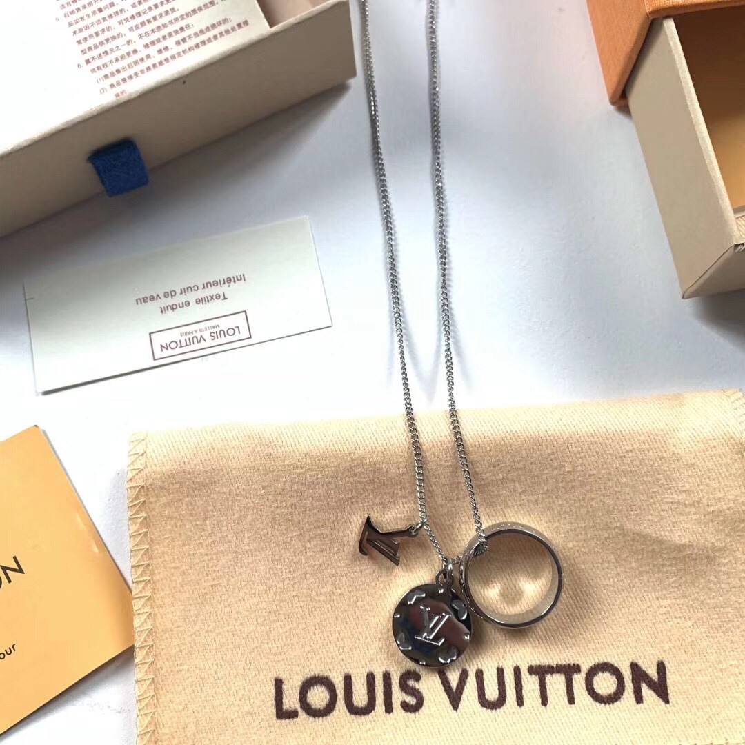 LV MONOGRAM戒指吊坠项链 代购级别区别版本