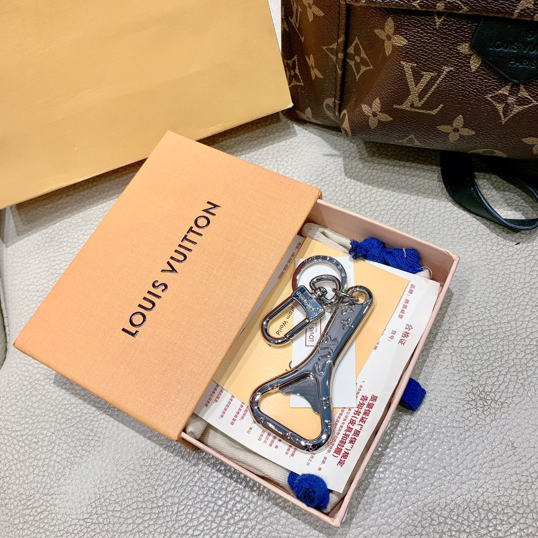 LVx sup 开瓶器钥匙扣 历时2个多月的开模