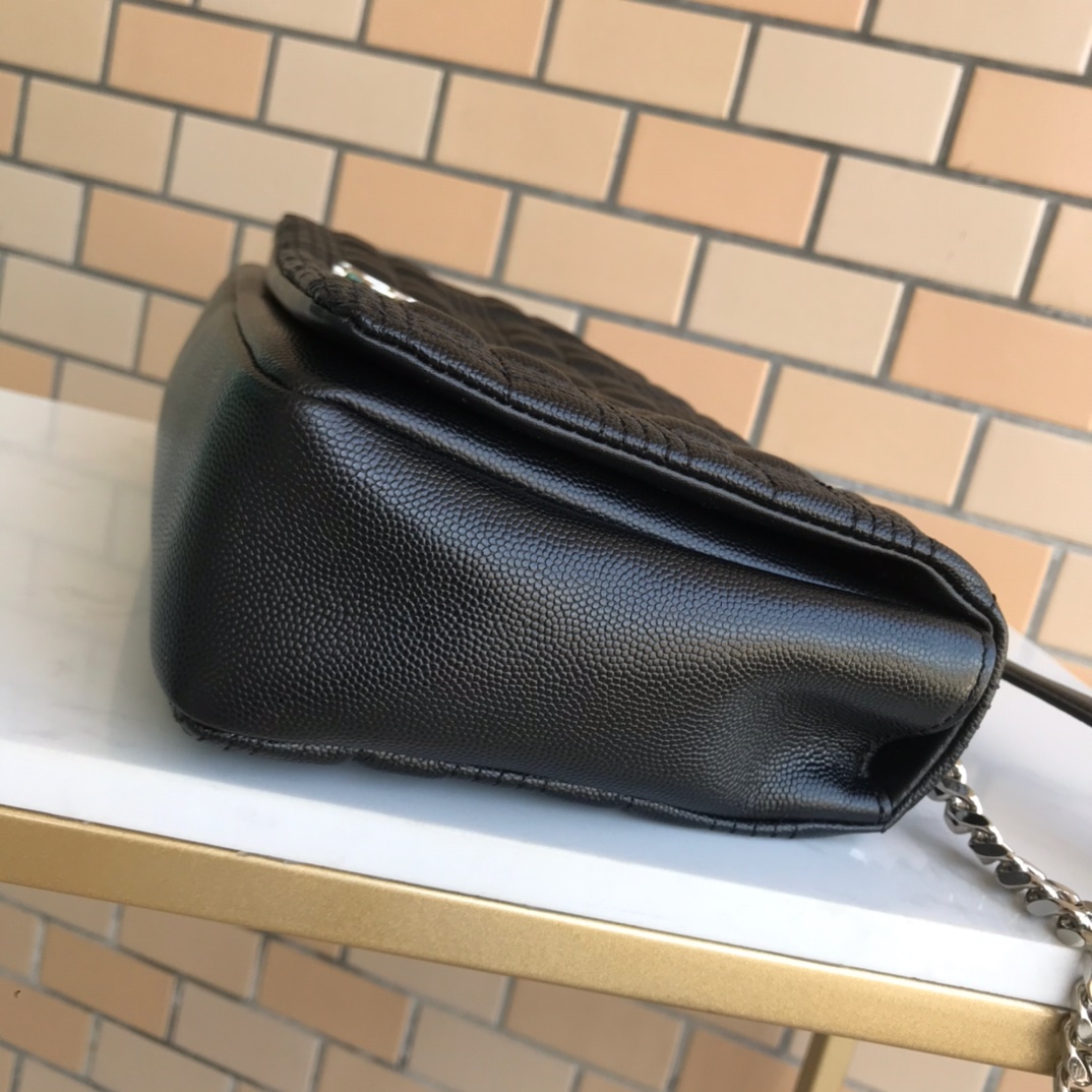 巴宝莉中号