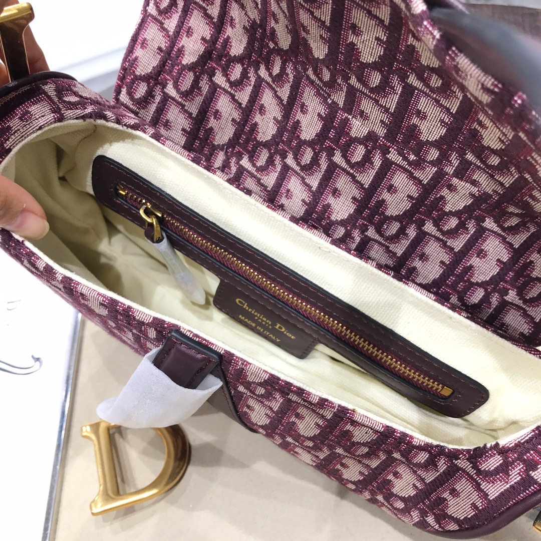 香奈儿型号9007红DSaddle Di0r Oblique手提包