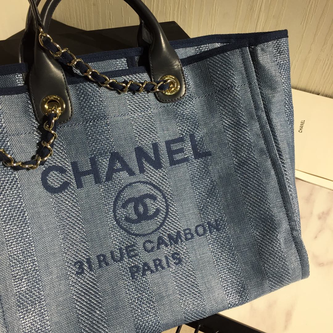 香奈儿2020春夏最美度假风购物袋 Chanel tote 链条帆布沙滩包
