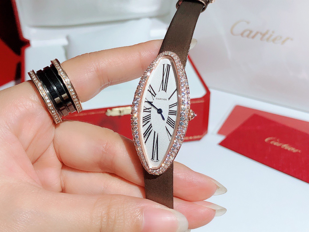 实拍 卡地亚-Cartier 橄榄形女士腕表