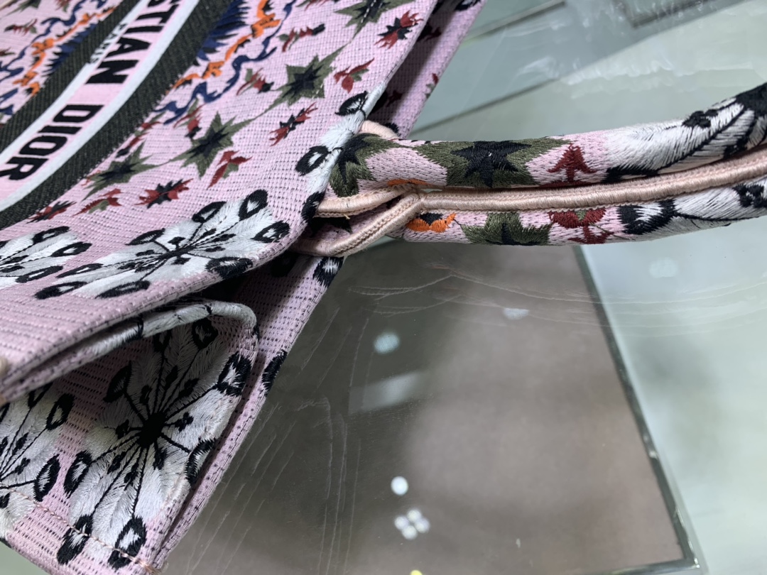 迪奥?双十二秒杀价?️不退换Dior Book Tote刺绣帆布购物袋
