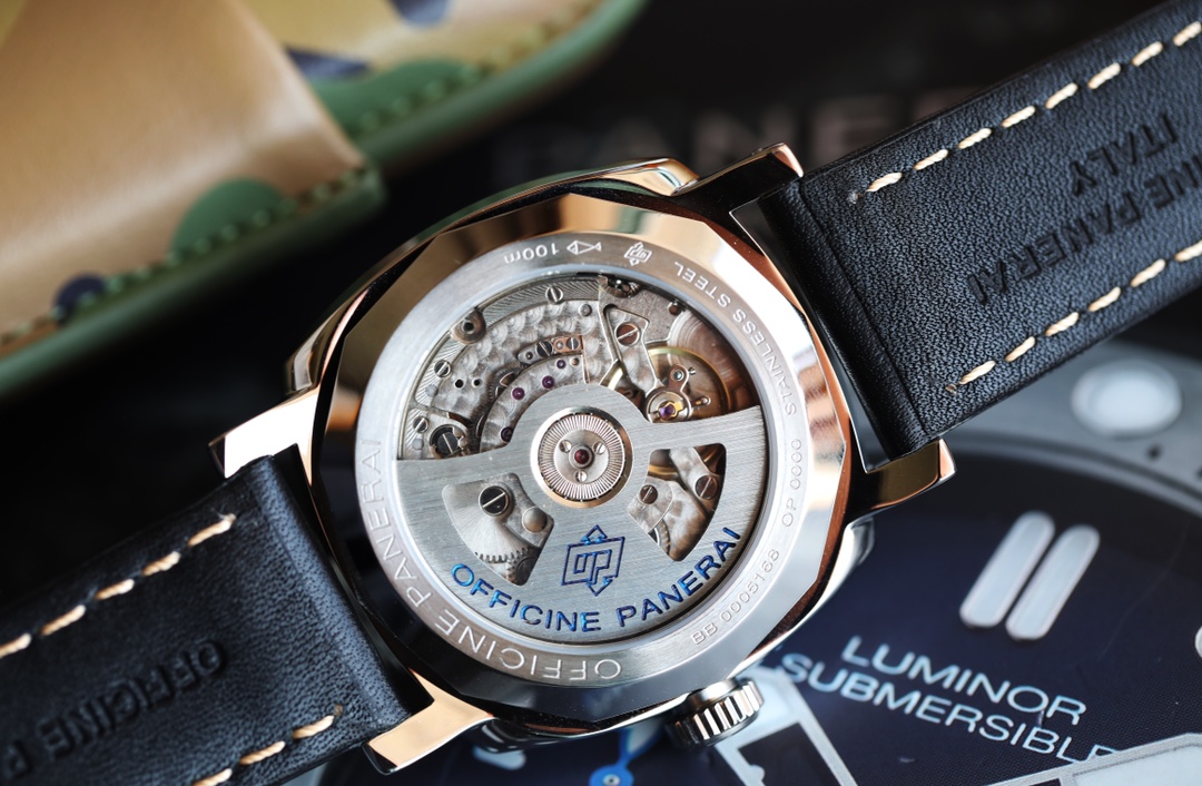 ?沛纳海 PANERAI 弧型镀膜玻璃 47mm*16mm 头层牛皮表带搭配原装针扣 全自动机械 一款来自硬汉的手表