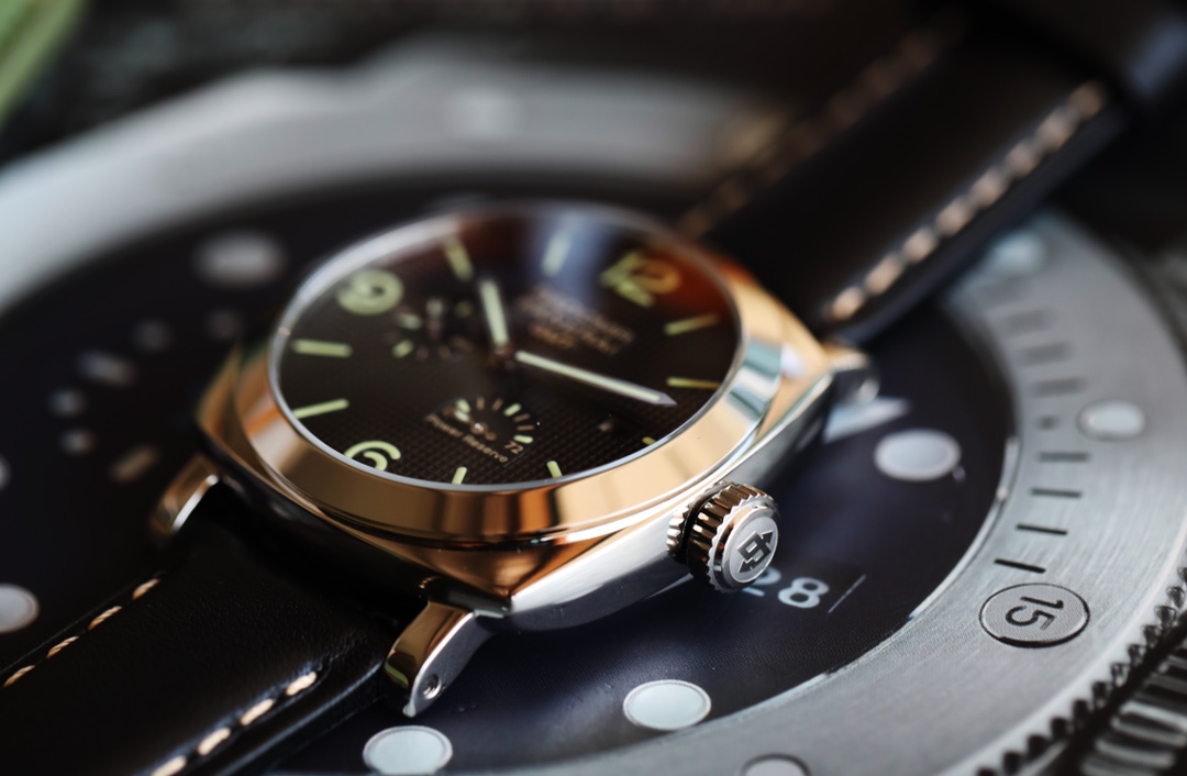 ?沛纳海 PANERAI 弧型镀膜玻璃 47mm*16mm 头层牛皮表带搭配原装针扣 全自动机械 一款来自硬汉的手表
