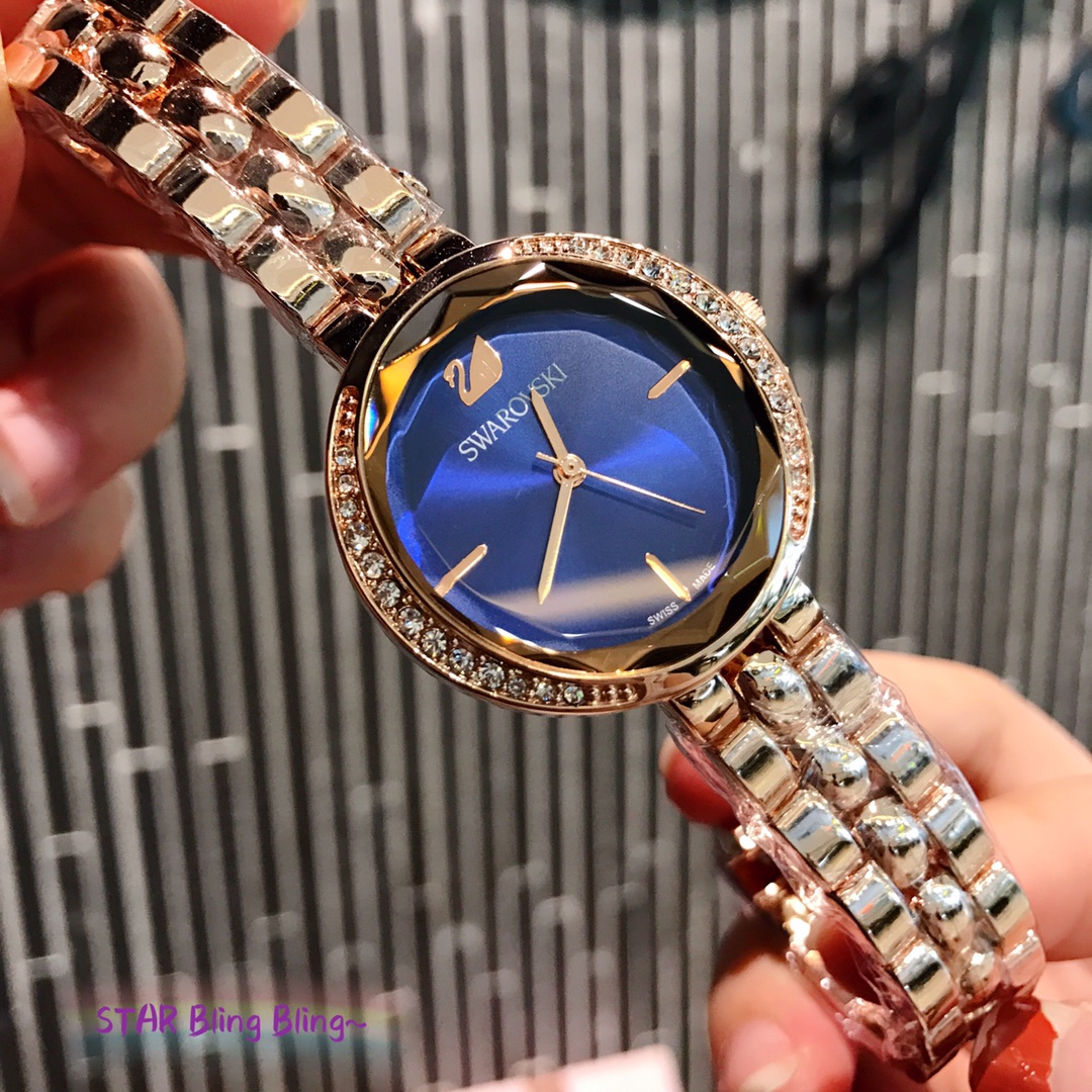 喜迎双旦 特批 配盒子? 施华洛世奇 SWAROVSKI ?热卖三件套 高端品质（手表＋钛钢手链+钛钢项链） · 进口石英机芯