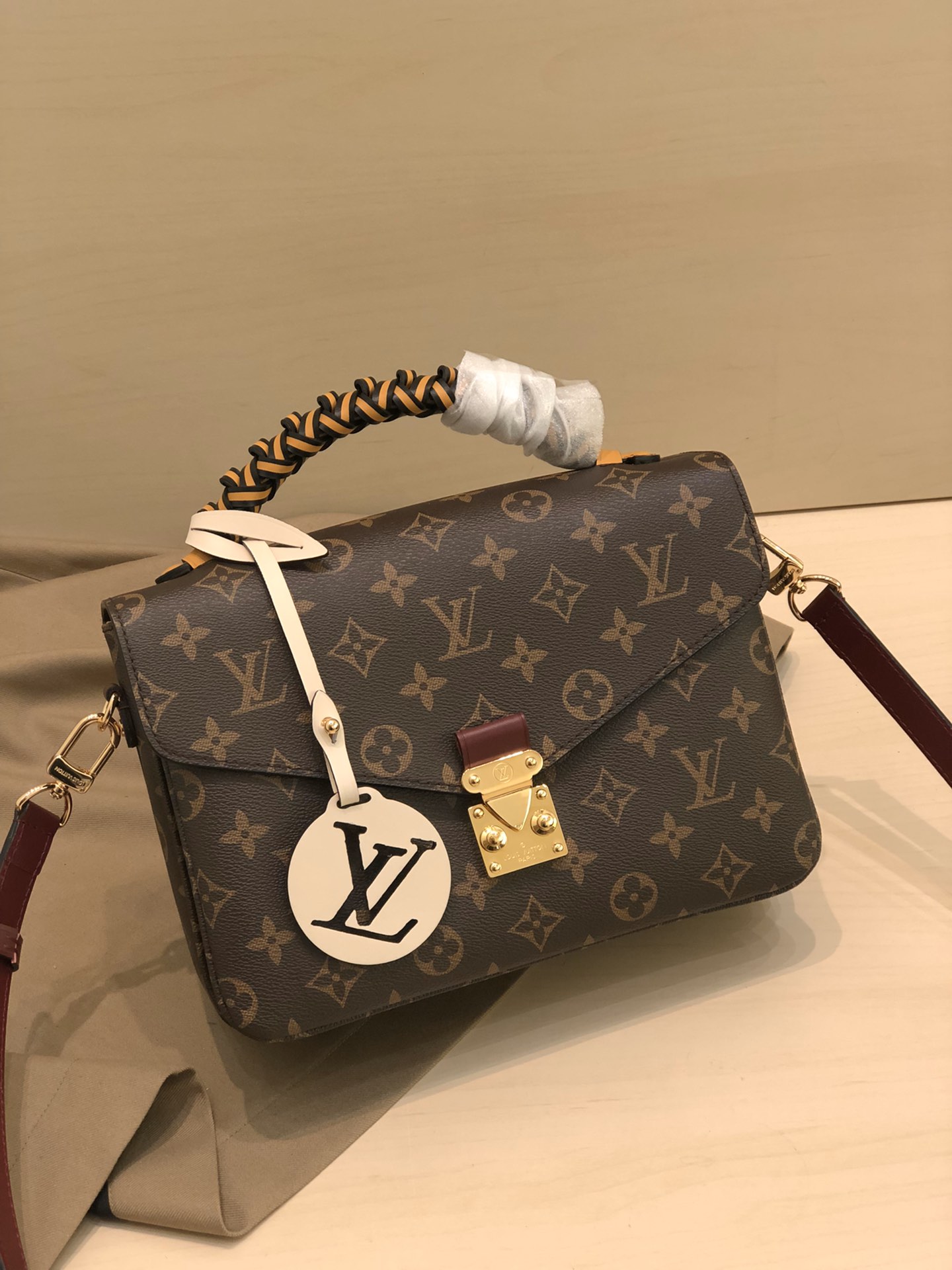 M57287 Louis Vuitton Monogram FLIGHT CASE