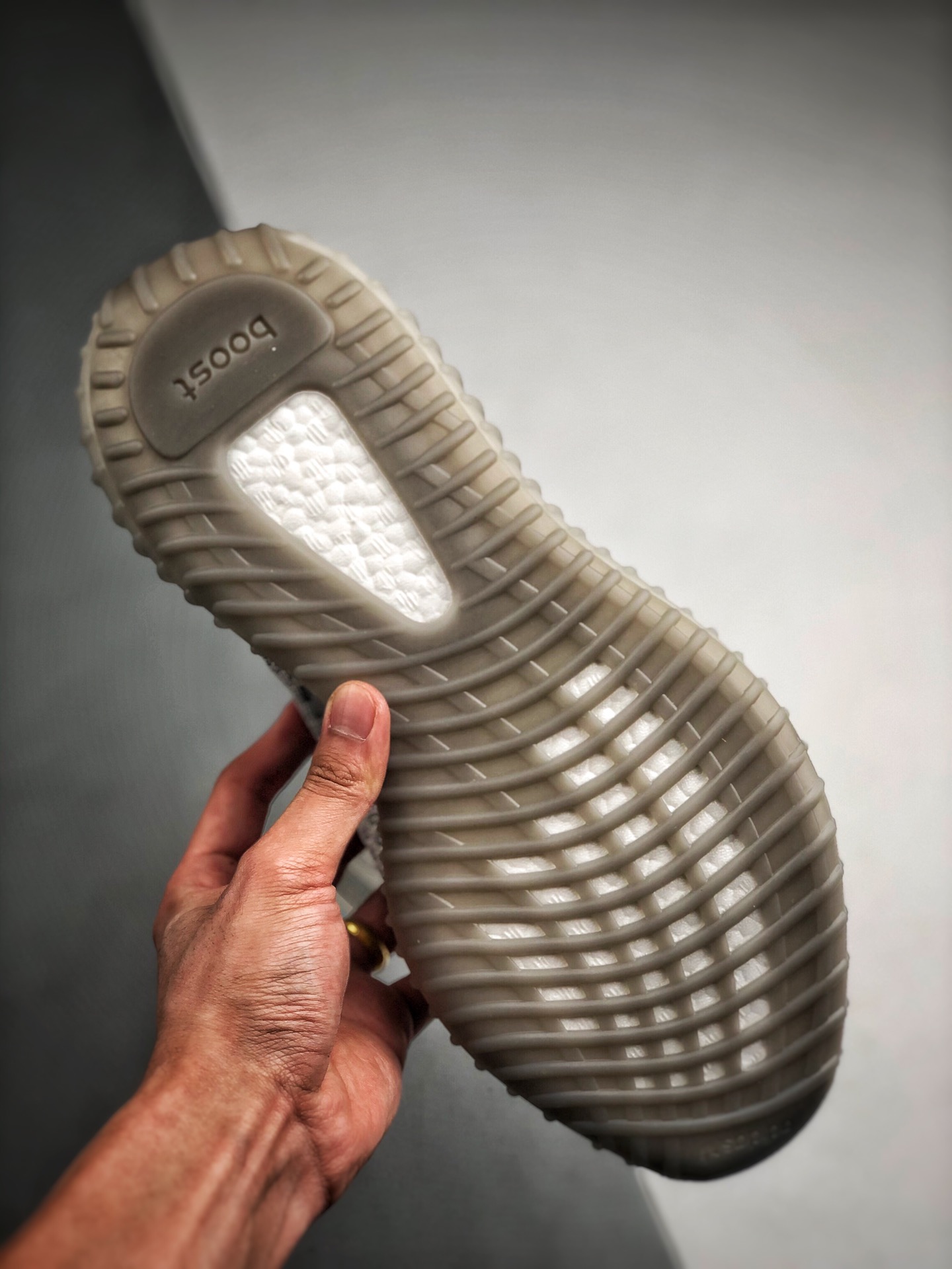 lv  Adidas Yeezy 350 Boost V2 “Tail Light” 欧洲限定 尾灯外贸客户指定订单 原织面纯原1.0#原织面精针织机