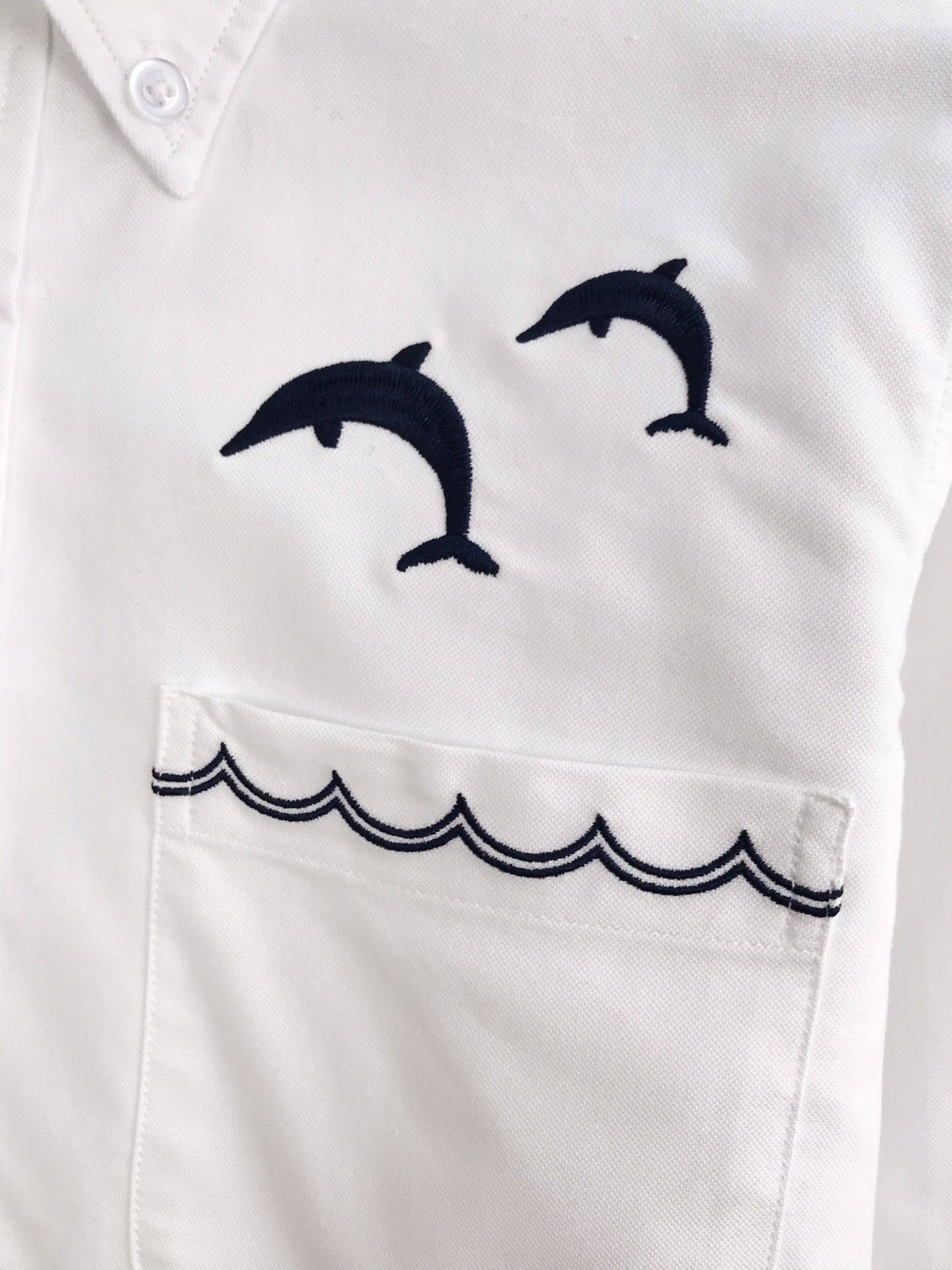 Thom Browne 汤姆·布朗 美国最的时尚品牌  口袋波浪刺绣 ➕海豚刺绣 尺码：0 1 2 3 4
