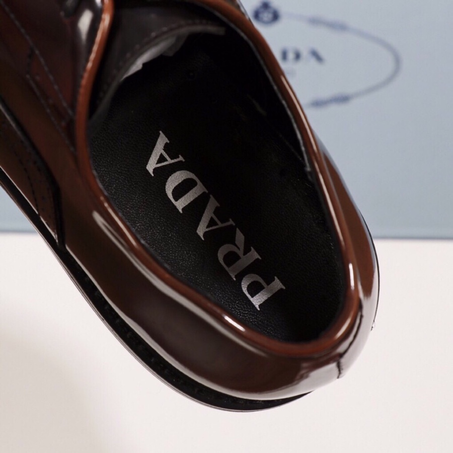 lv工厂【普拉达】（全高端羊皮内里）最新真皮商务西装鞋