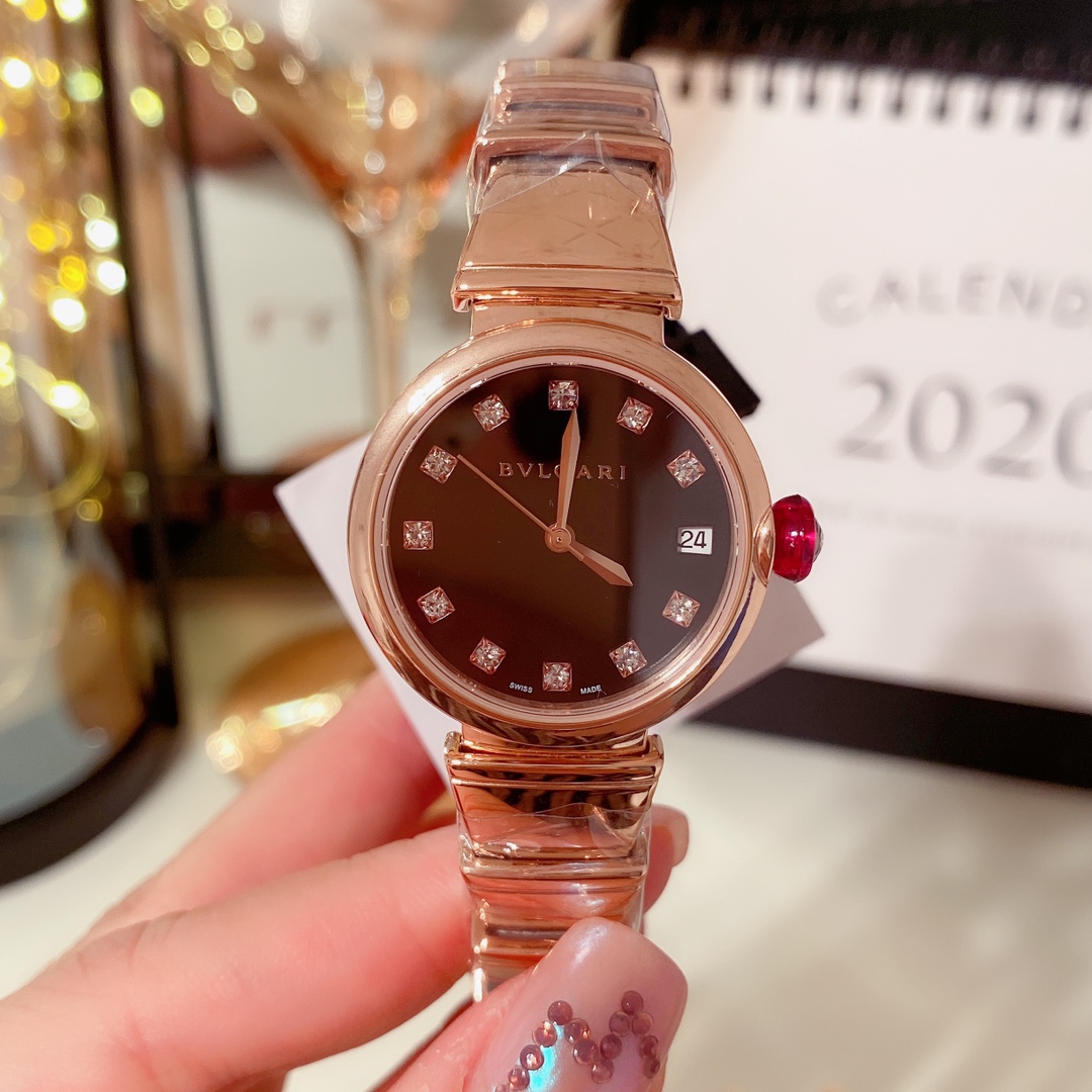 枚「麦芽糖」宝格丽篮宝BVLGARI LVCEA全网唯一最高版本 灵动蛇骨表身 表冠镶一颗粉红色凸宝石 18K金全手工打磨全表外身 内置瑞士原装机芯