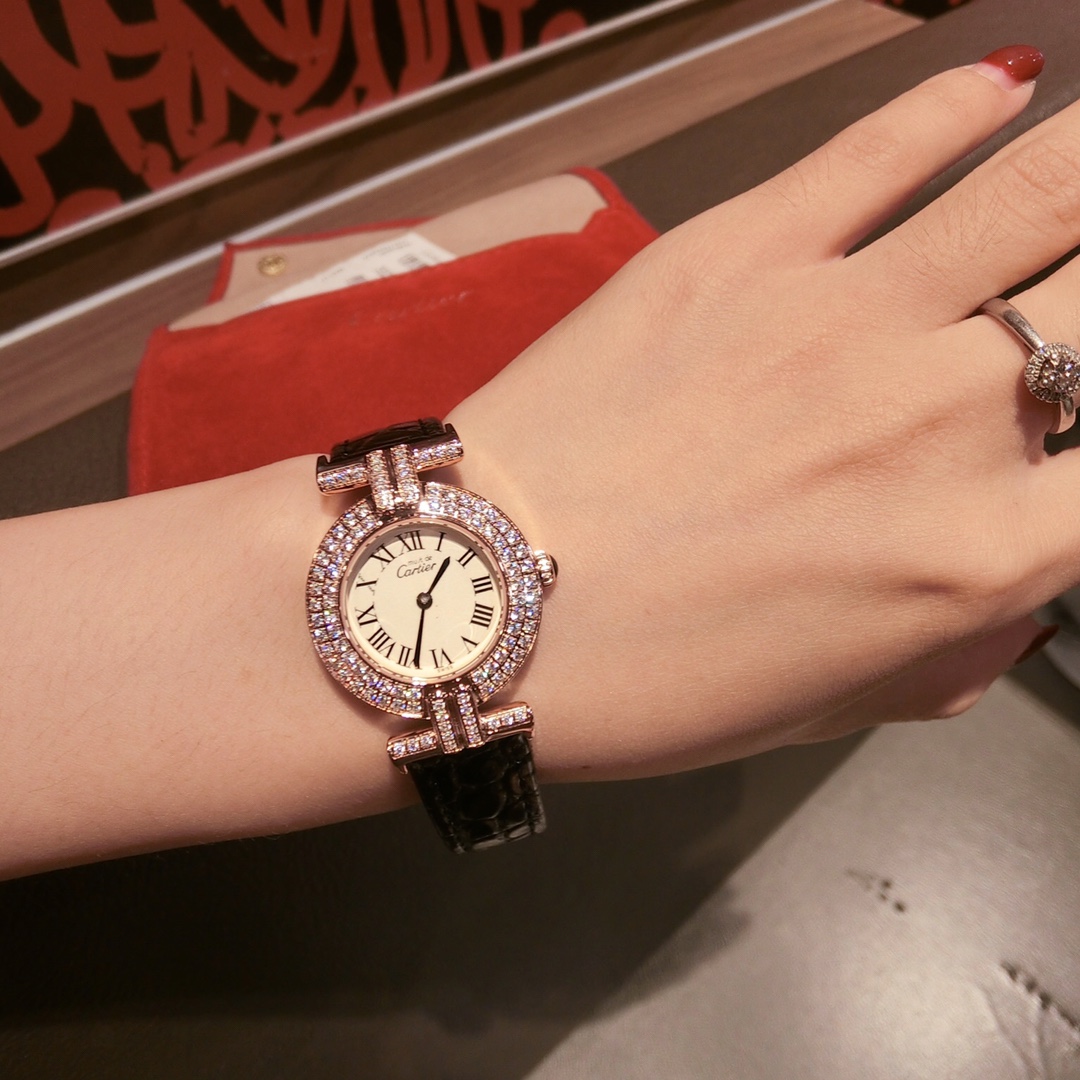 钻实拍 新款 卡地亚 Libre系列手表 百搭经典系列 高贵典雅 简约时尚款式 尺寸28mm✨搭配瑞士石英机芯