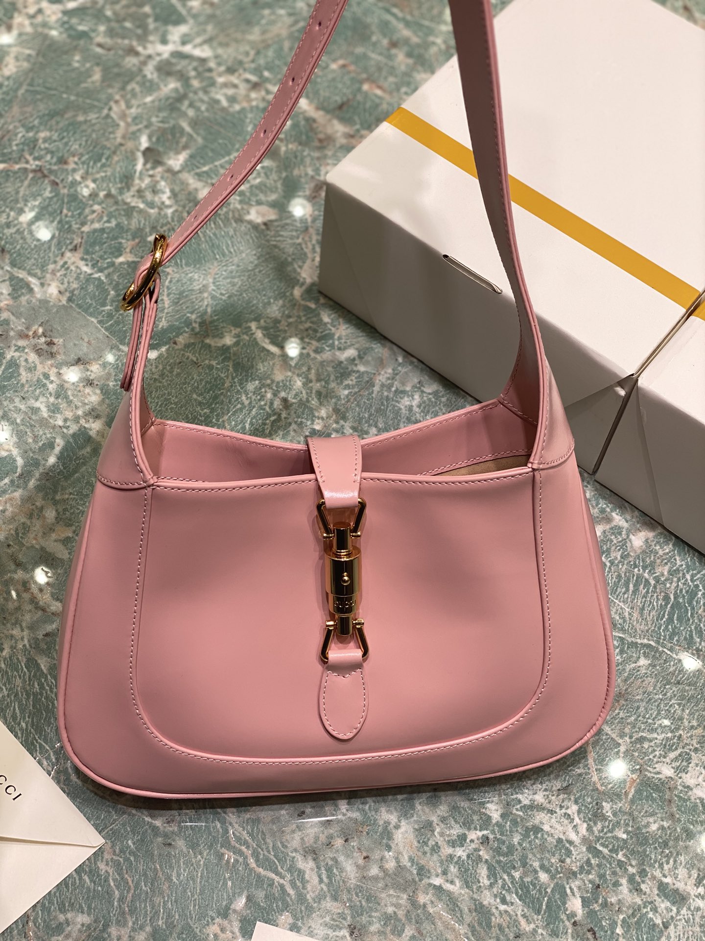 GG Jackie1961全皮腋下包/斜挎包新一季的It b guccijackie1961 古驰gucci官网旗舰店 
