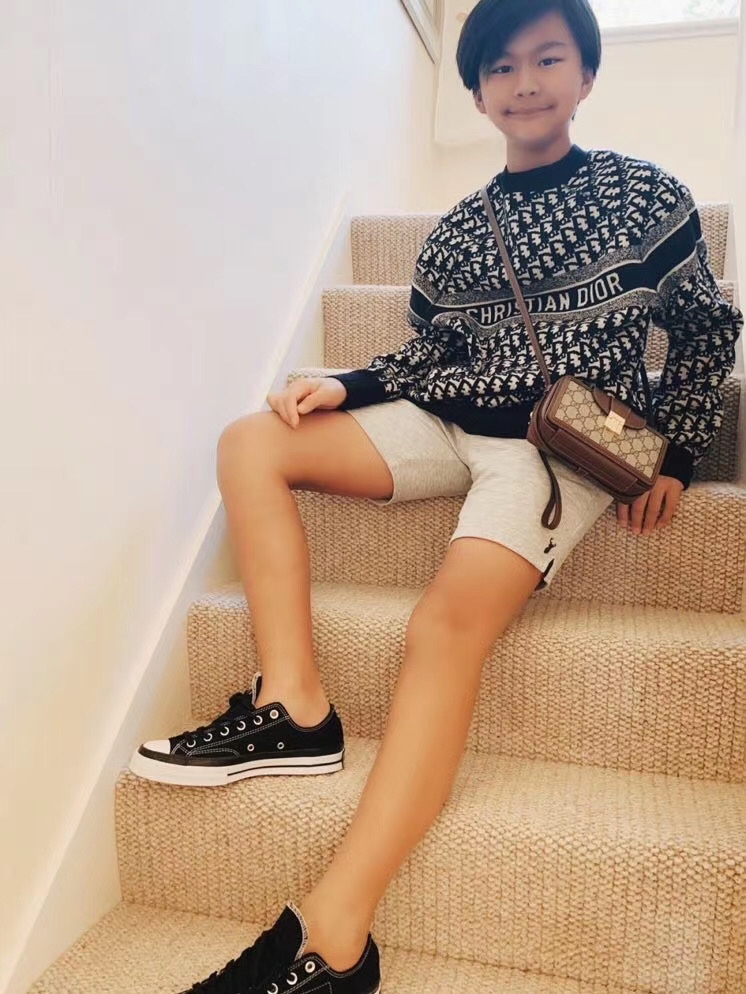 古驰? 女生上身效果〰 小巧轻便
