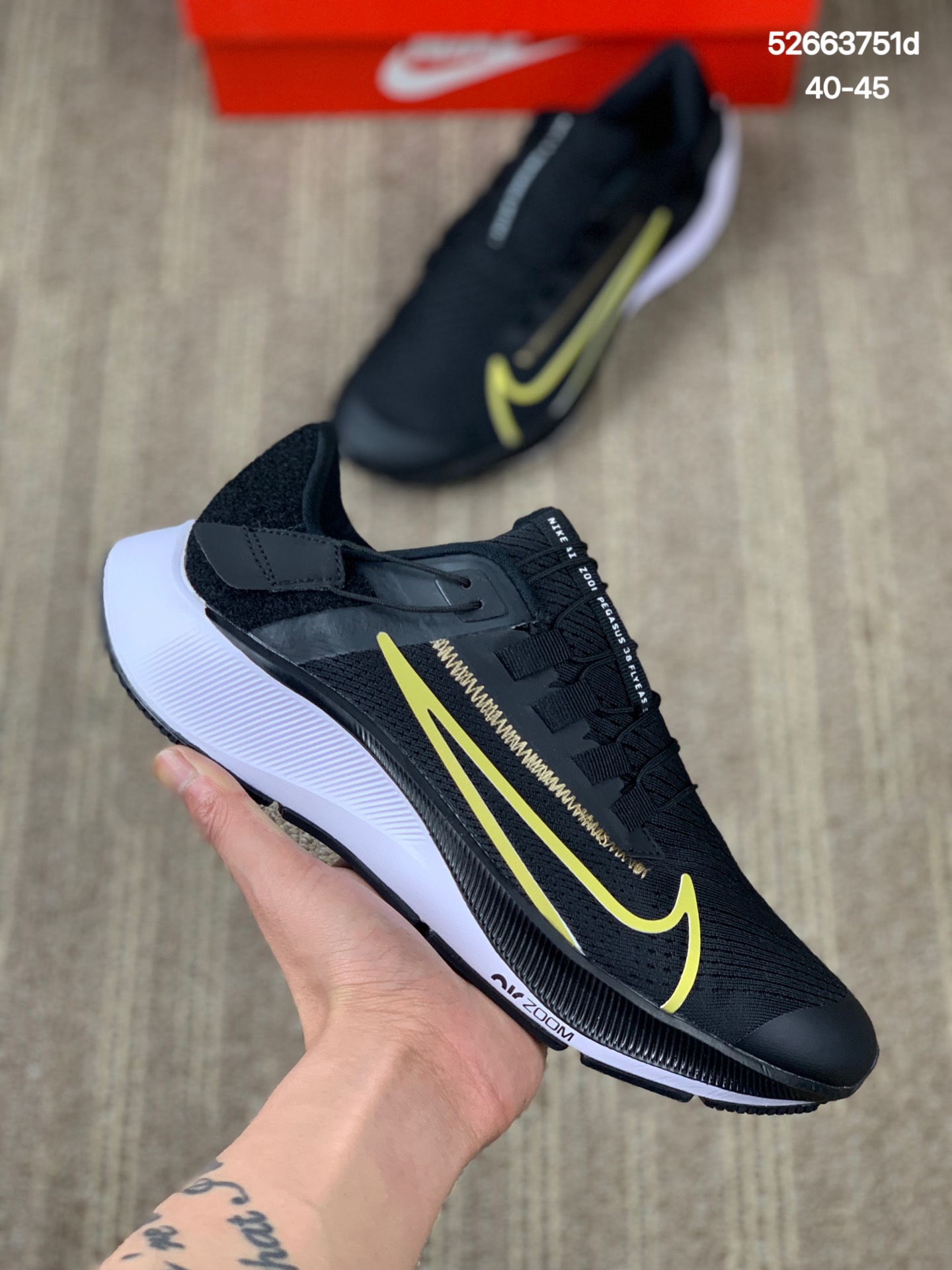 nike air zoom vomero 15 登月15代 网面透气跑鞋舒适