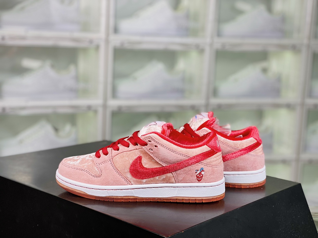 280 StrangeLove x Nike SB Dunk Low”Valentine's Day”扣篮CT2552-800