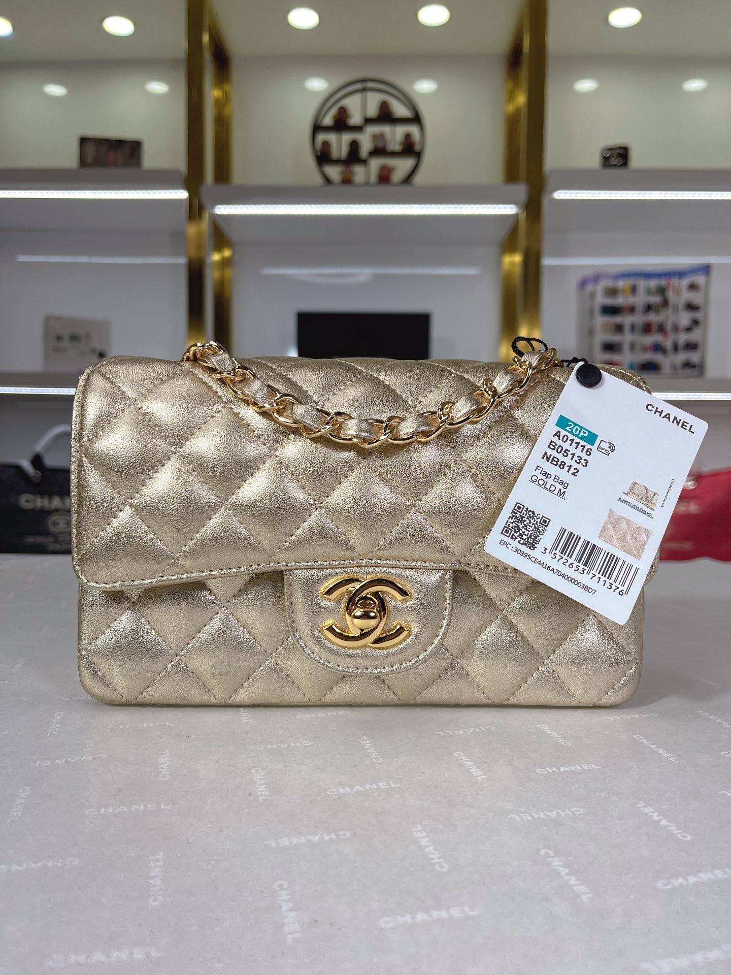 最新款现货热卖中A0116 CHANEL 迷你口盖包 chanel woc chanel大号经典口盖包 
