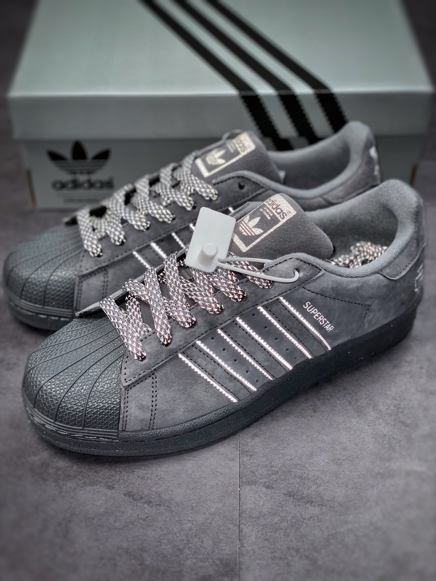 Reigning Champ x Adidas Originals Superstar Dark Grey Shell Head Classic Versatile Casual Sneakers BS9588