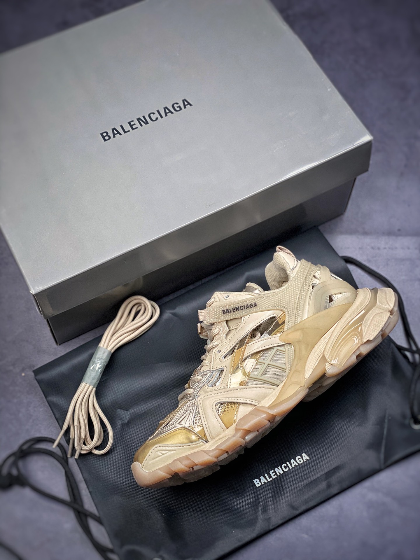 Balenciaga/Balenciaga Balenciaga 4.0 Daddy Shoes Khaki Balenciaga Track 4.0 Balenciaga 4th Generation Daddy Shoes 568614W3GN50102