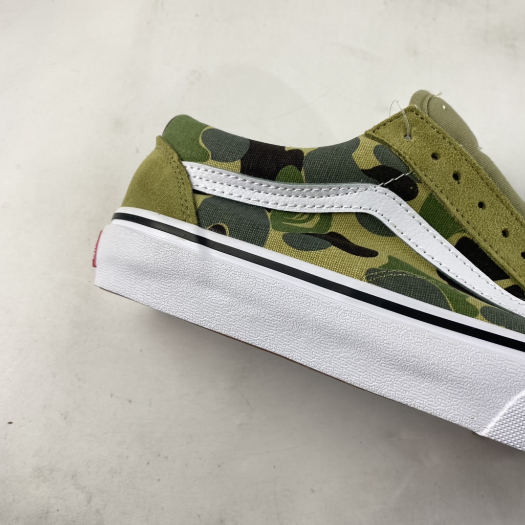 Bape x Vans Old Skool ape head joint camouflage low-top canvas shoes VN0A54F37BE