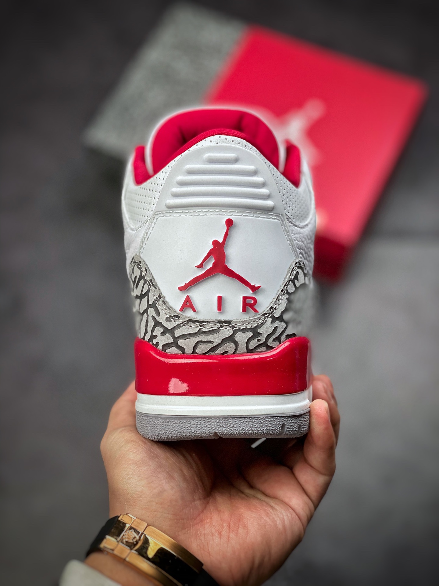 400  Air Jordan 3 Retro ”Cardinal Red” 白酒红 CT8532-126