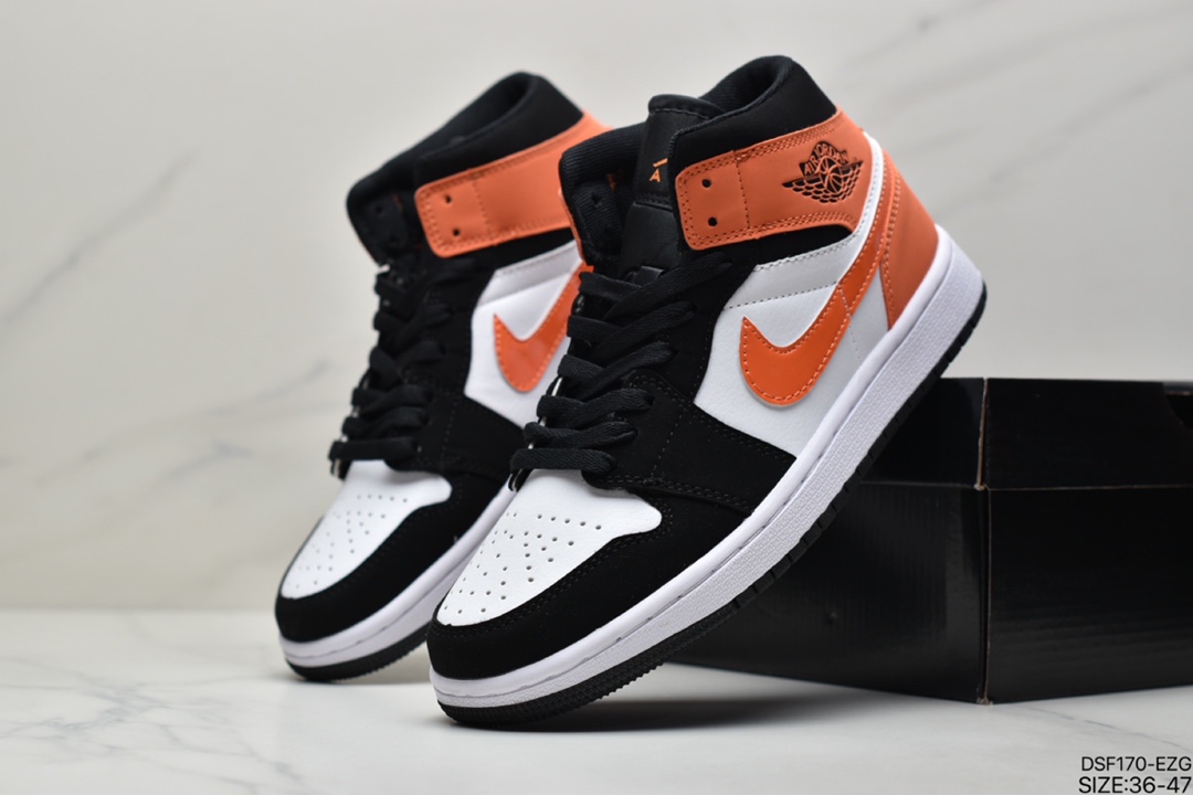 Air Jordan 1 Mid AJ1 Joe 1 Middle help culture basketball shoes men's and women's shoes 7 holes 554724