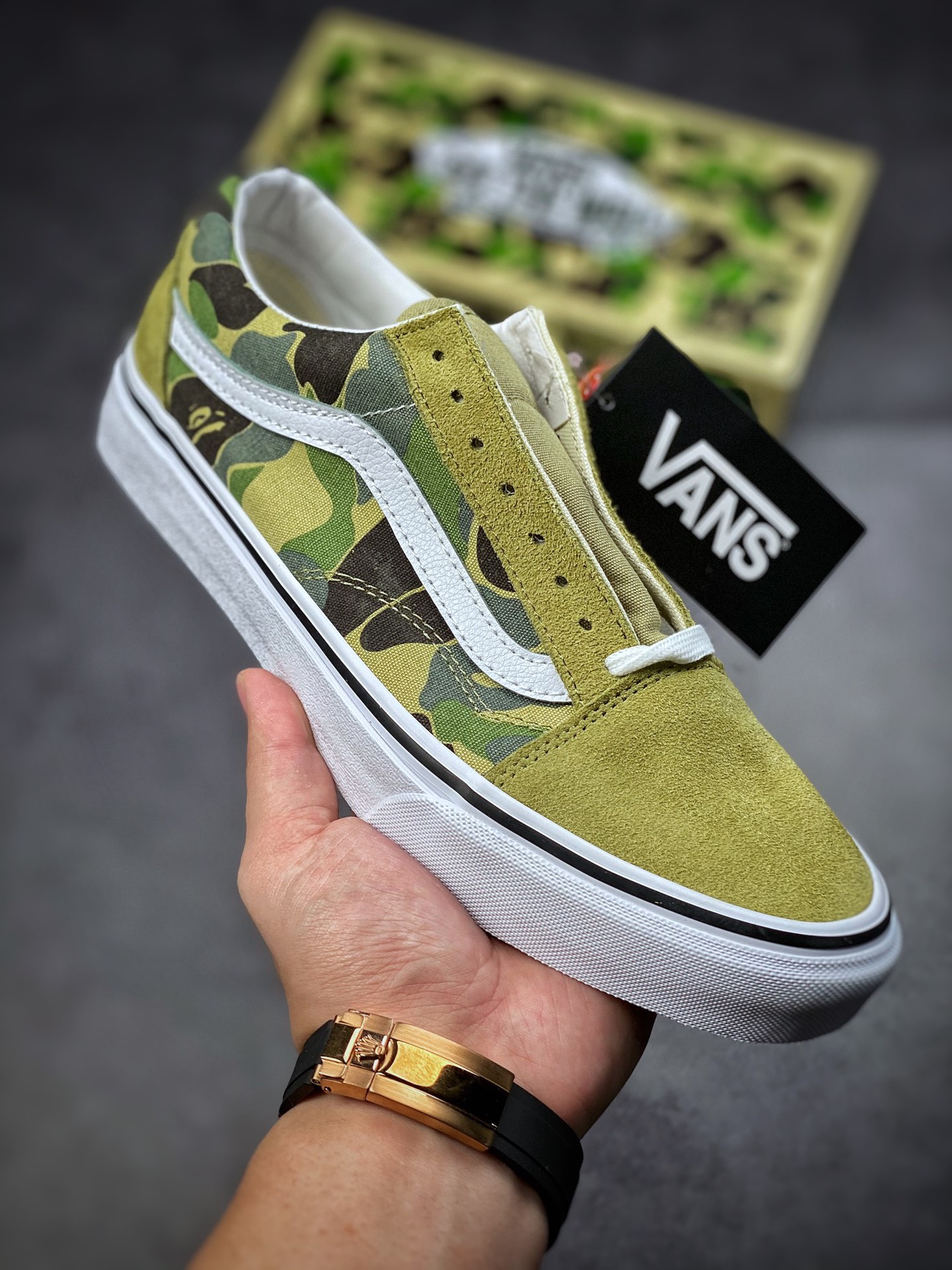 160  Bape x Vans Old Skool 猿人头联名款迷彩低帮帆布板鞋 VN0A54F37BE