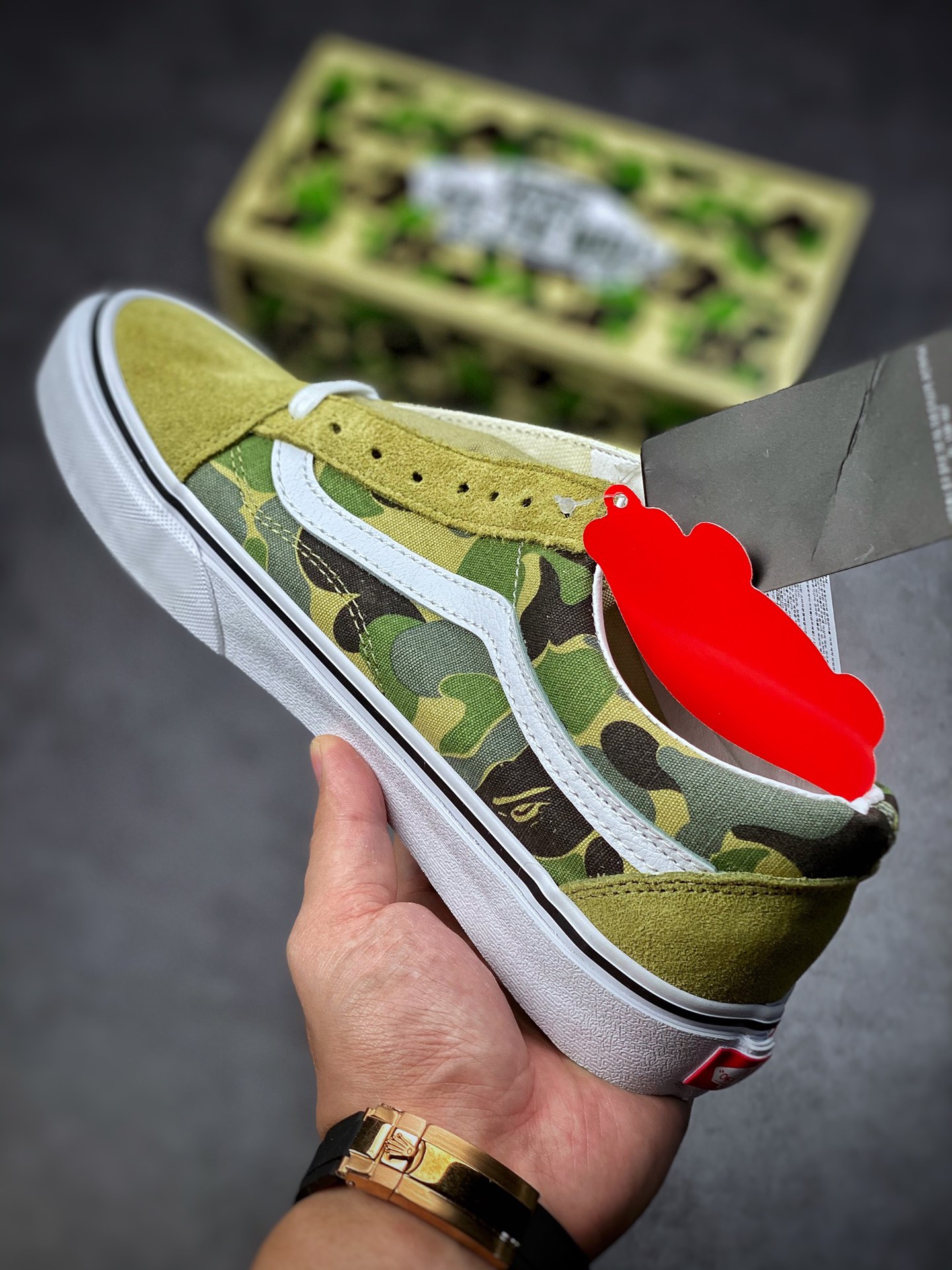 160  Bape x Vans Old Skool 猿人头联名款迷彩低帮帆布板鞋 VN0A54F37BE