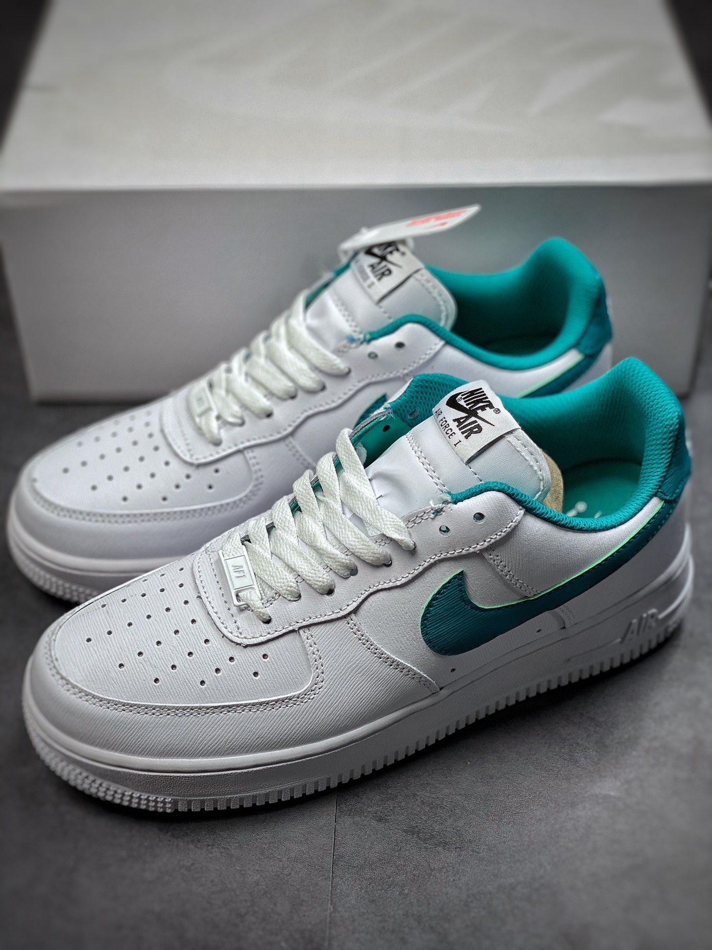 220  Nike Air Force 1 Low 07 白湖水蓝 AA0287-102