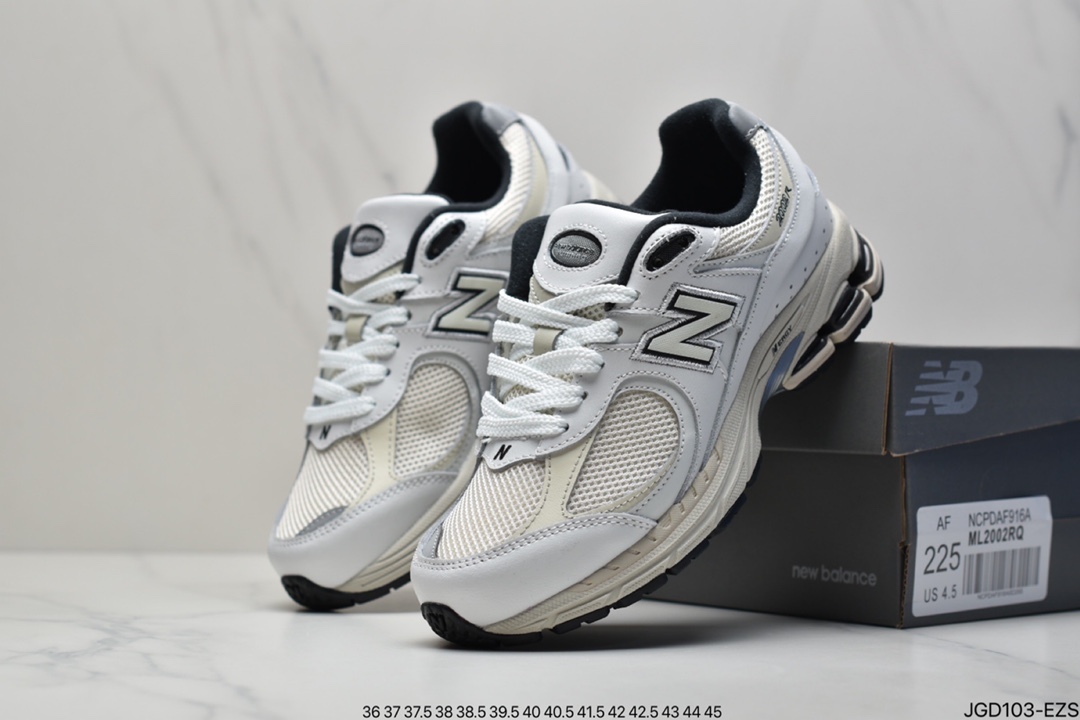 180 New Balance 复古休闲跑步鞋 ML2002RQ 该鞋款延续了经典科技