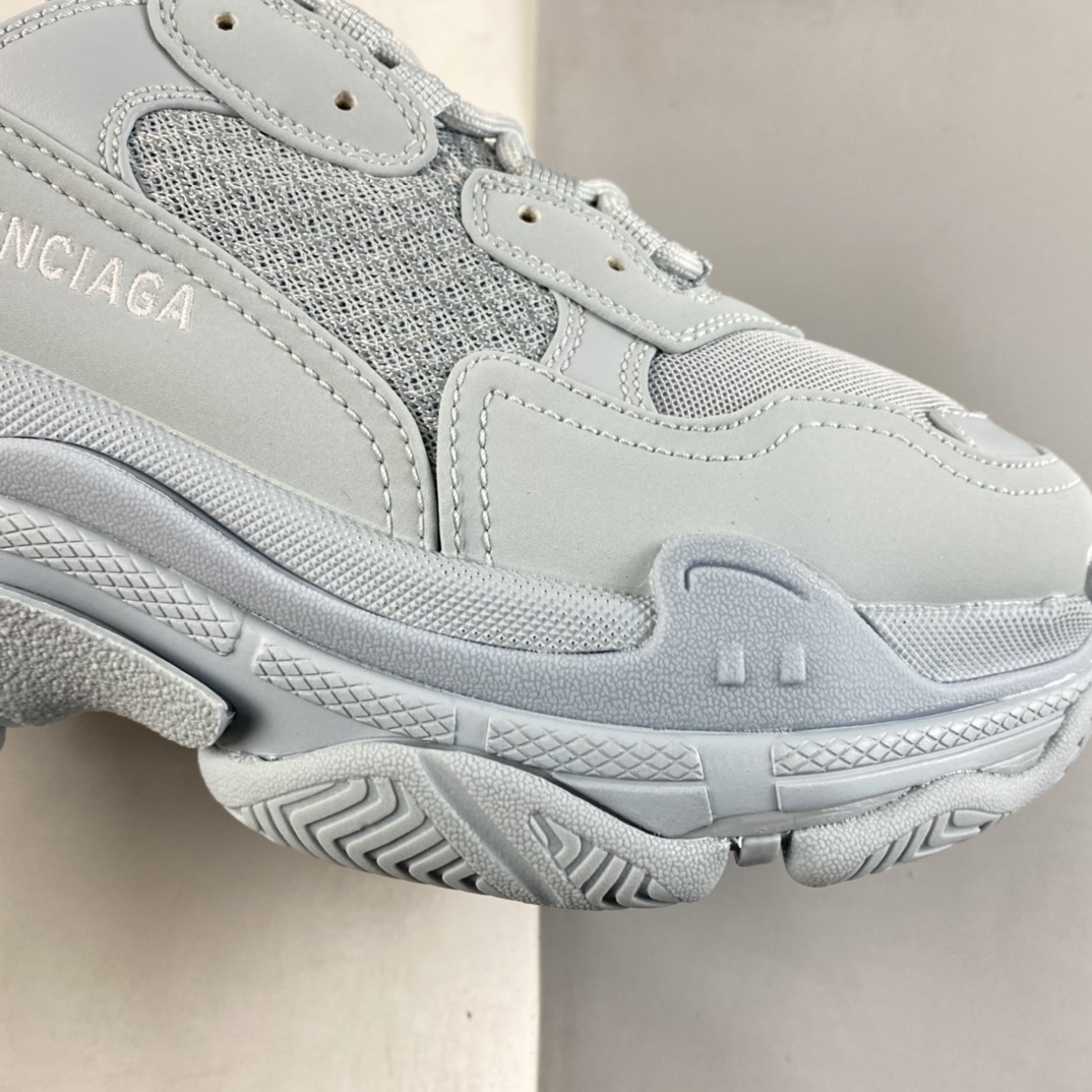 P370   Balenciaga Triple S  巴黎世家复古老爹鞋