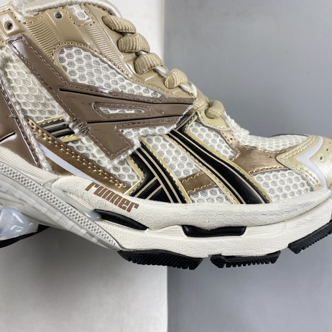 P580  Balenciaga 巴黎世家 Runner 破坏风复古老爹鞋