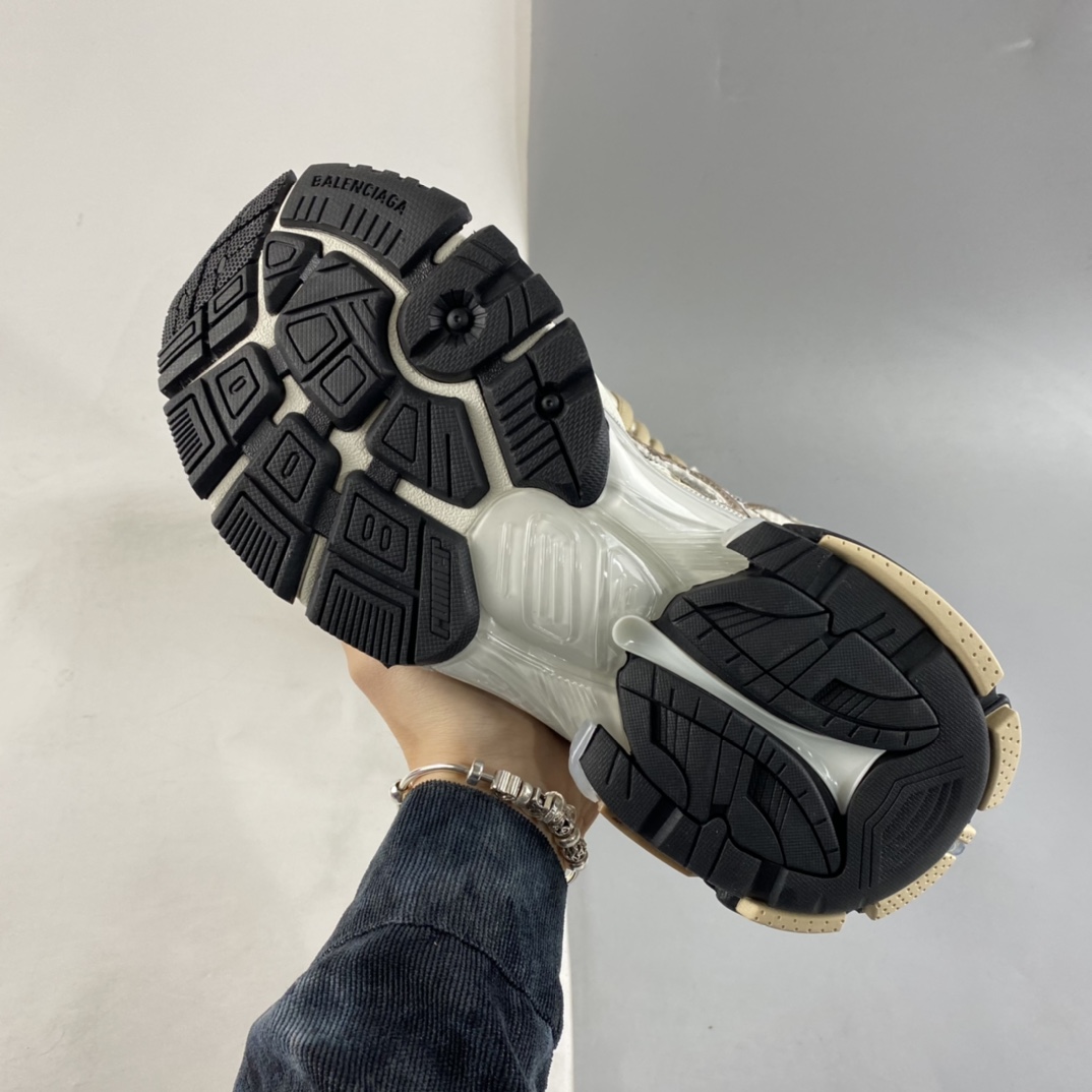 P580  Balenciaga 巴黎世家 Runner 破坏风复古老爹鞋