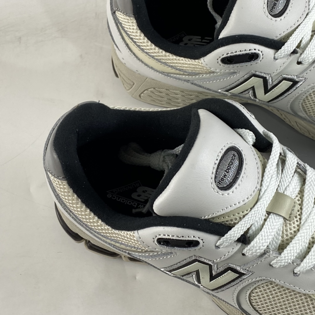 P180  New Balance 2002系列 复古休闲跑步鞋 ML2002RQ