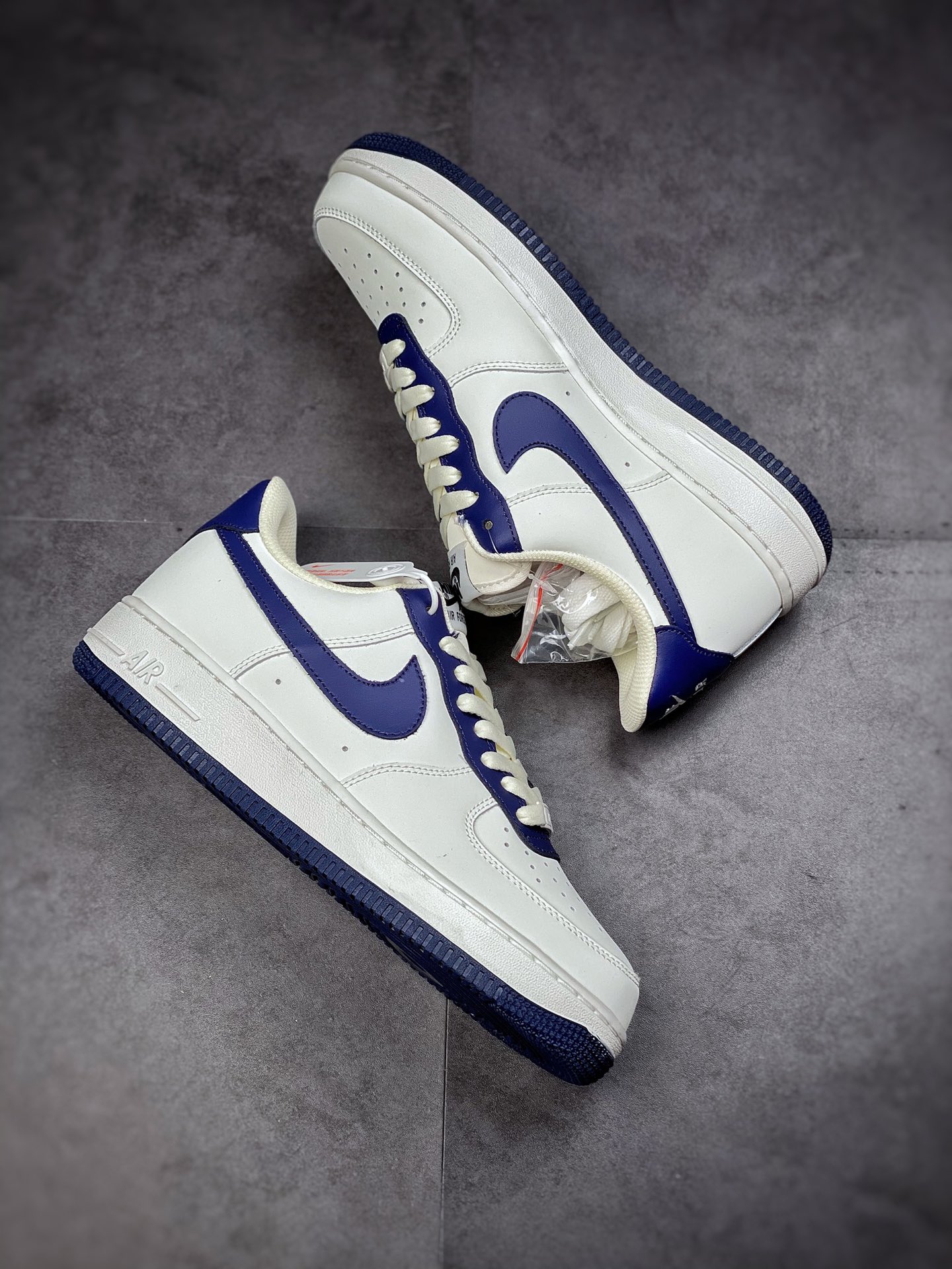 220 Nike Air Force 1 Low 07 米蓝拼接 原楦头原纸板 AL2236-106