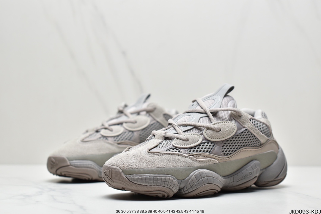 160 真爆阿迪达斯 YEEZY Desert Rat 椰子500 鞋面采用皮革GX3607