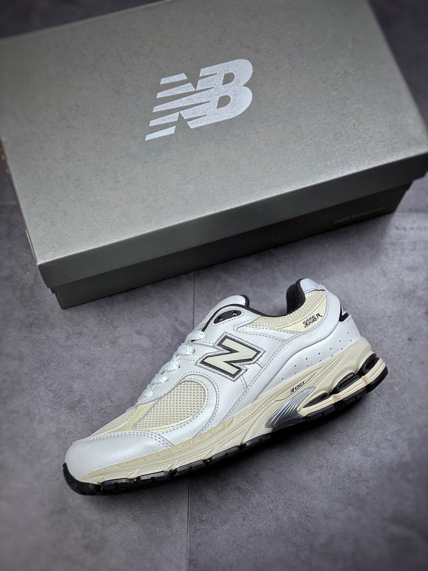 200  New Balance 2002R 复古单品 新百伦经典配色ML2002RQ