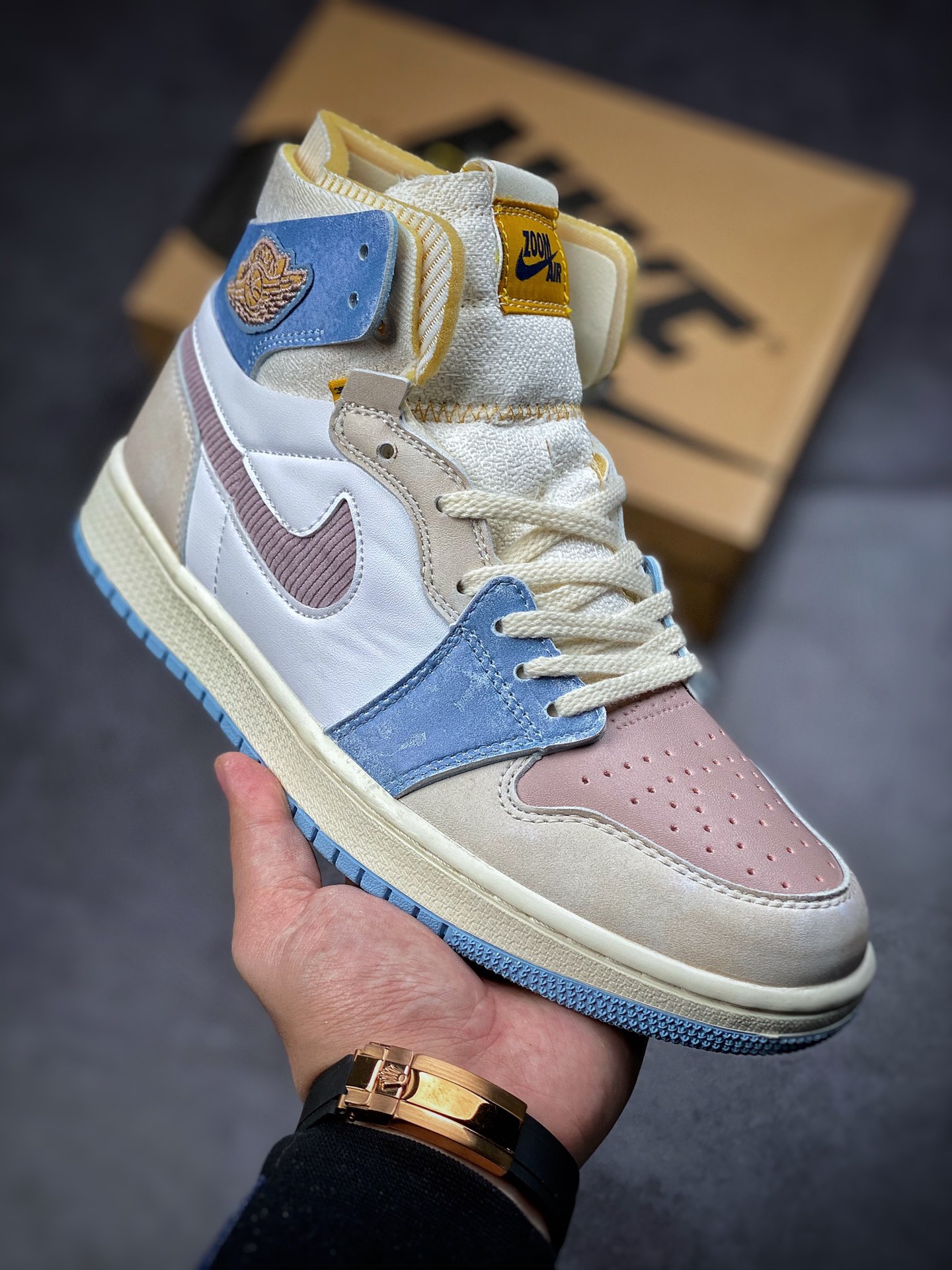 240  Nike Wmns Air Jordan 1 Zoom CMFT”Celestine Blue” AJ1乔丹一代中帮经典复古文化休闲运动篮球鞋DQ5091-041