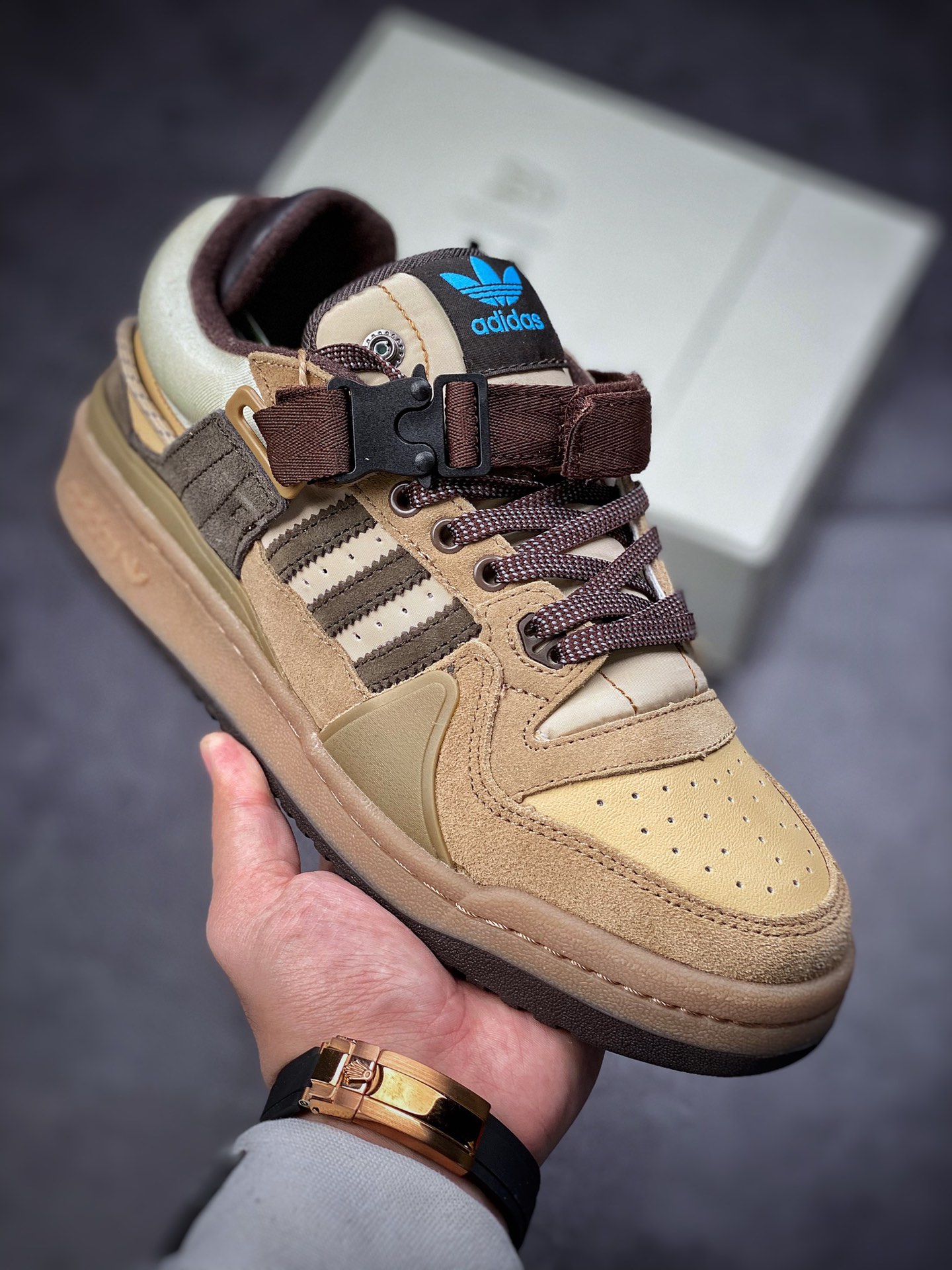 220  Bad Bunny x Adidas Forum Buckle Low”Pink Easter Egg”罗马系列机能GW0264