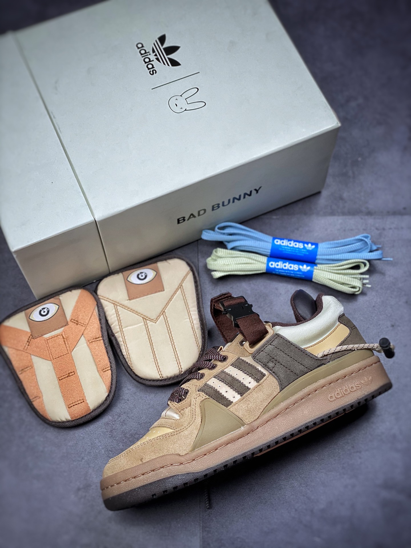 220  Bad Bunny x Adidas Forum Buckle Low”Pink Easter Egg”罗马系列机能GW0264