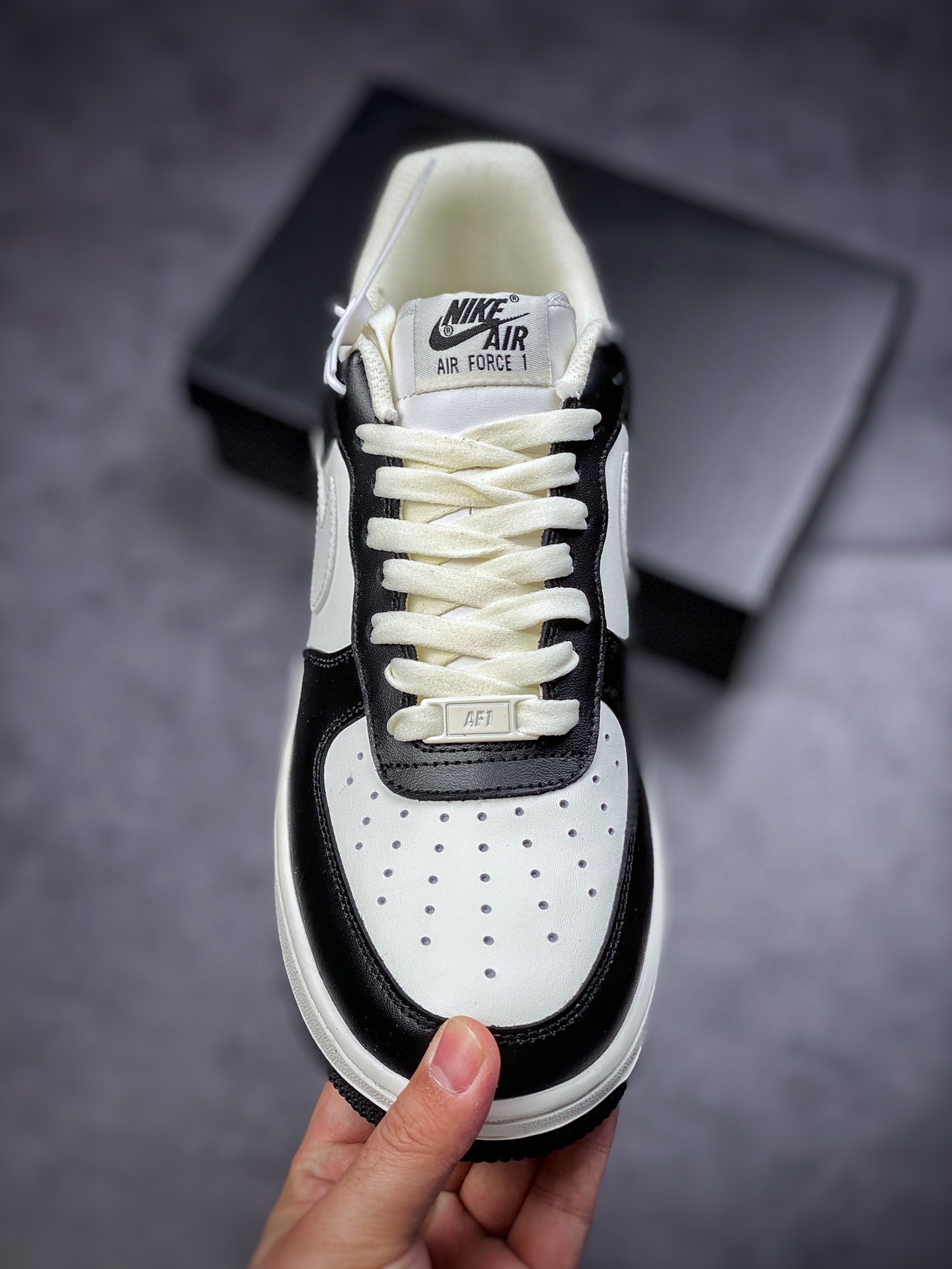 220  Nike Air Force 1 Low 07 米白黑熊猫 FG5969-806